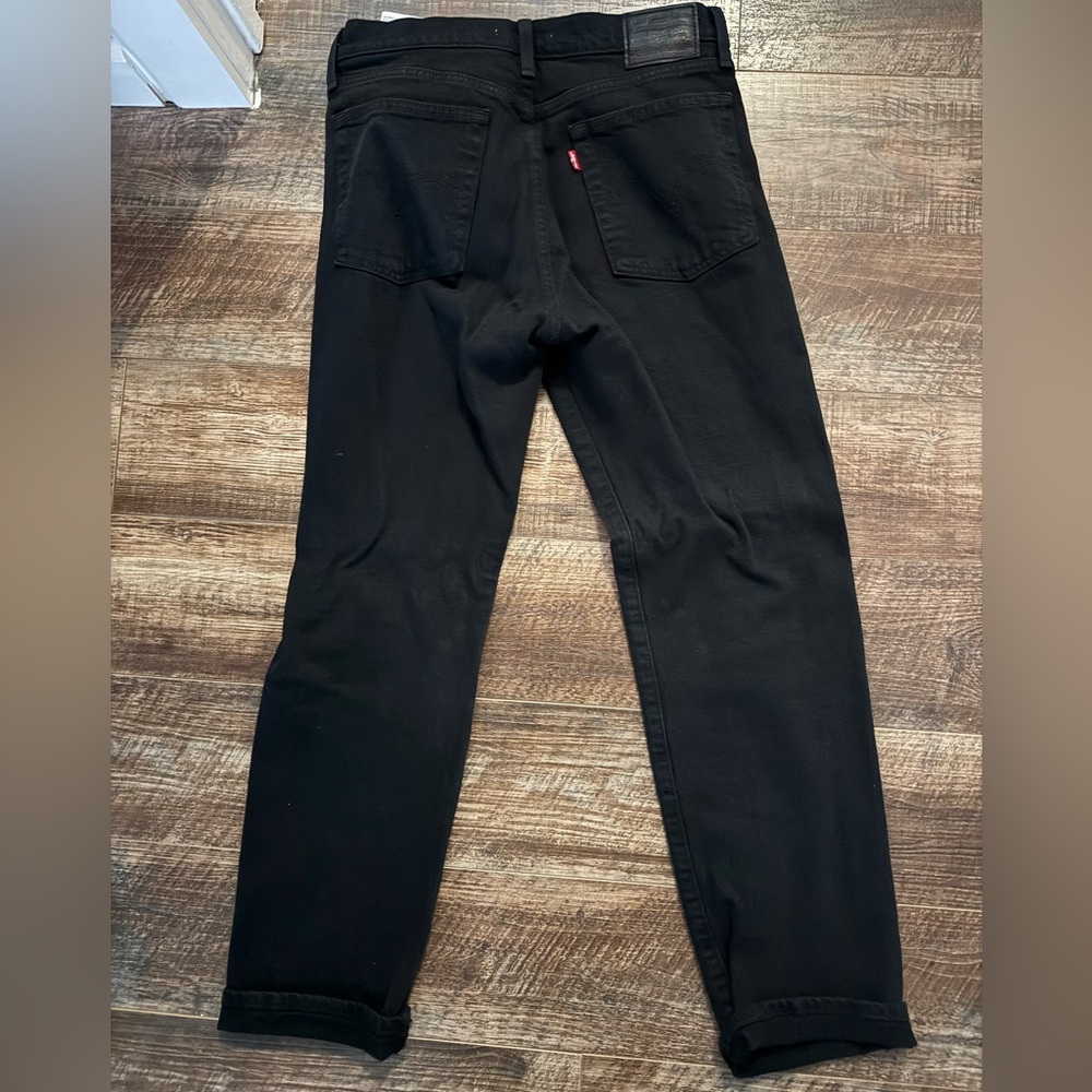 Levi's Women's Black Wedgie Straight Leg Jeans - Picture 3 of 3